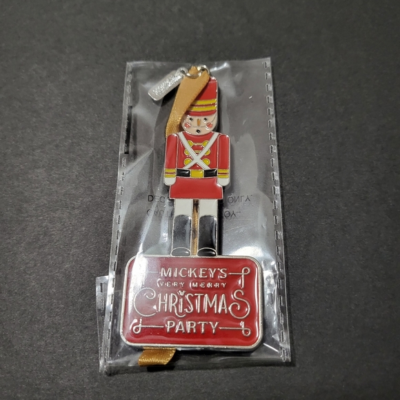 Walt Disney World Mickey's Very Merry Christmas Party Print & 2 Ornaments Lot - Picture 6 of 11